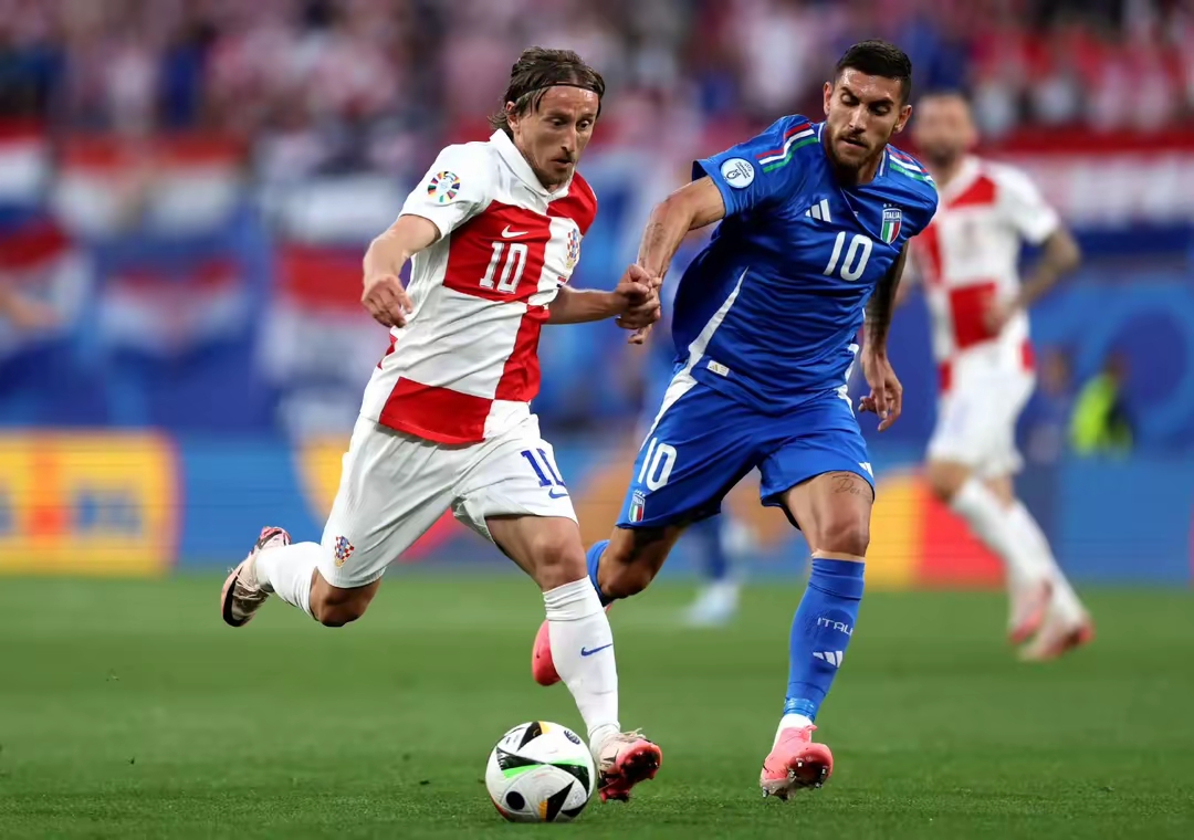 开云体育入口-板球公开赛焦点战：南城麒麟队淘汰对手祁连旋风队，外线火力全开。回归即成焦点的简单介绍